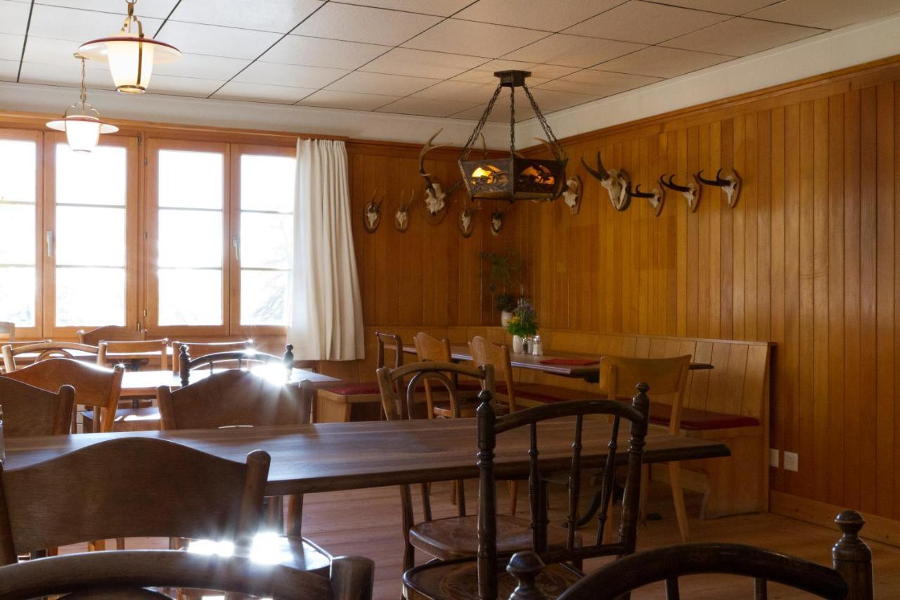 Gasthaus Spinas Bever Exterior photo